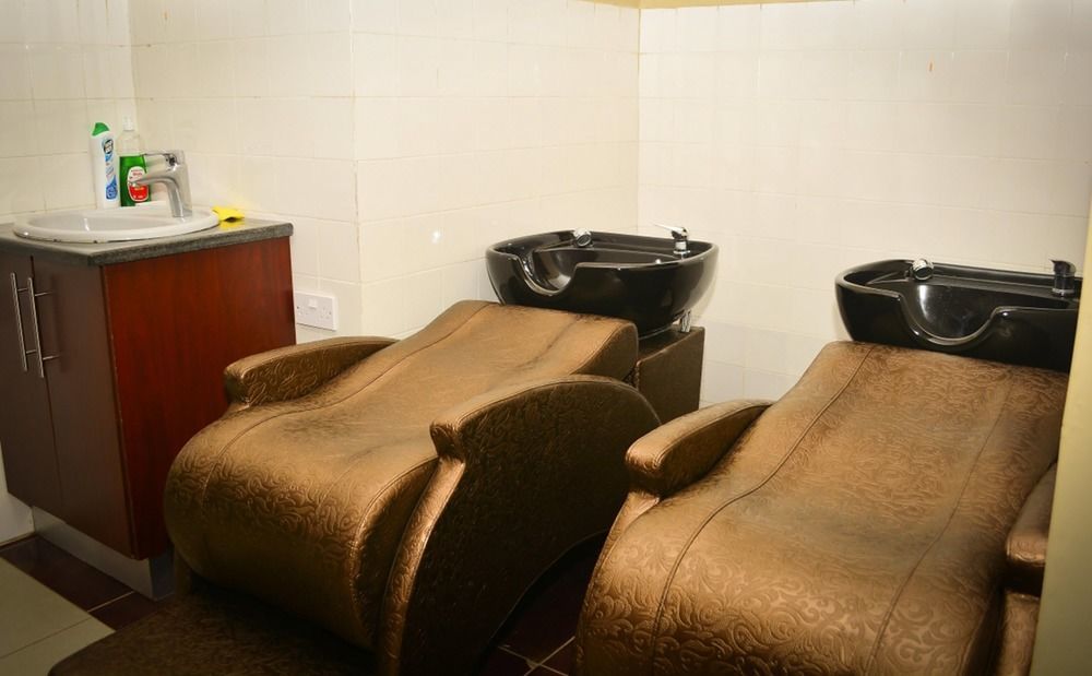 Serendib Suites And Conference Center Blantyre Extérieur photo